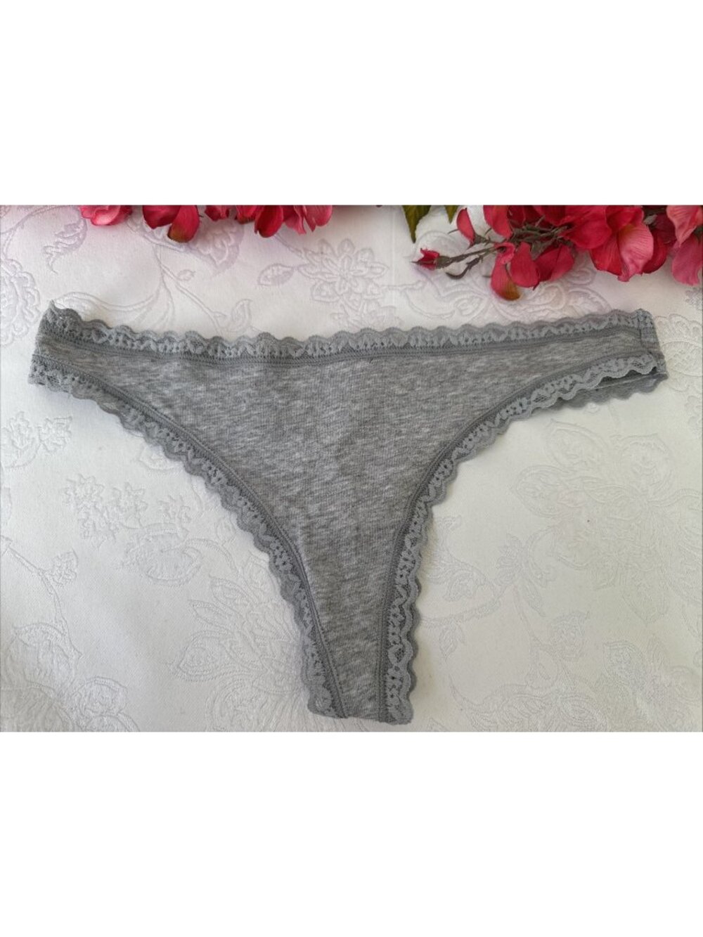 VICTORIA'S SECRET XS GRAY COTTON & LACE STRING THONG PANTIES SUMMER NWT